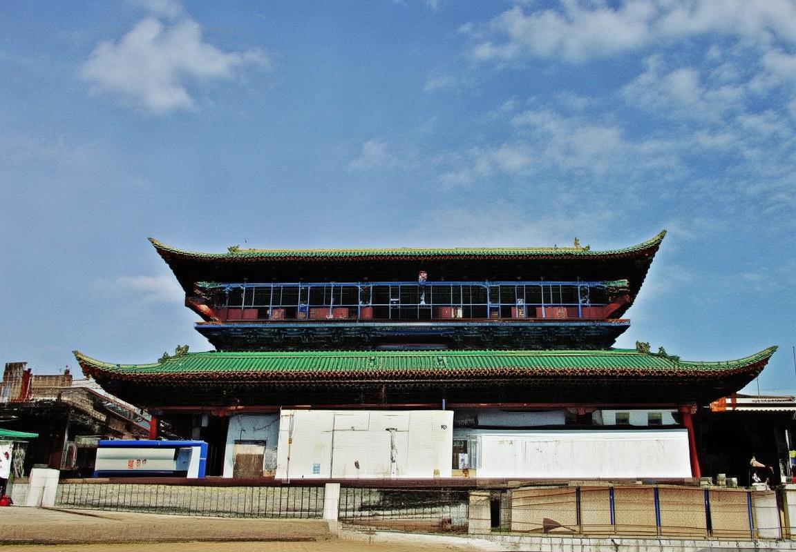 贝林厄姆：足球天才的成长历程与未来展望